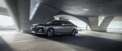 BMW M760e xDrive car wallpapers UltraWide 21:9
