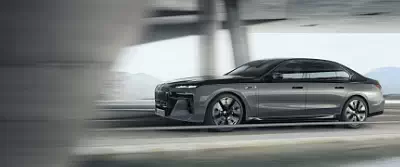 BMW M760e xDrive car wallpapers UltraWide 21:9