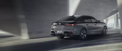 BMW M760e xDrive car wallpapers UltraWide 21:9