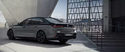 BMW M760e xDrive car wallpapers UltraWide 21:9