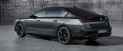 BMW M760e xDrive car wallpapers UltraWide 21:9